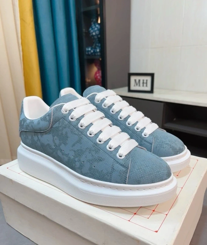 Alexander McQueen Alexander McQueens