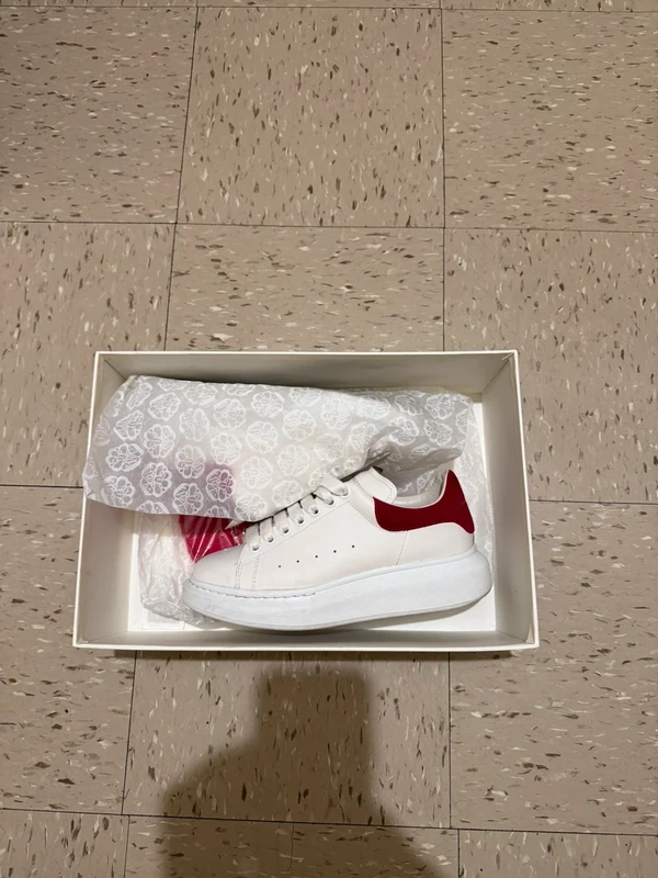 Alexander McQueen Red and white Alexander McQueen’s