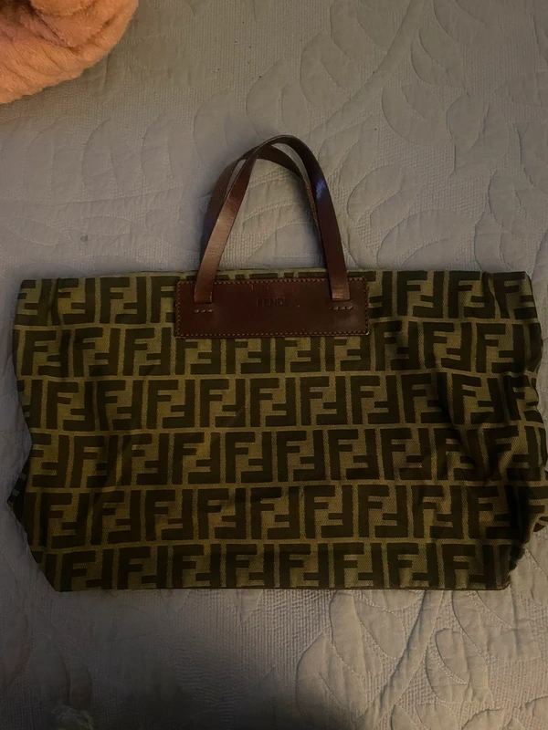 Fendi Fendi Medium Tote Bag with Logo