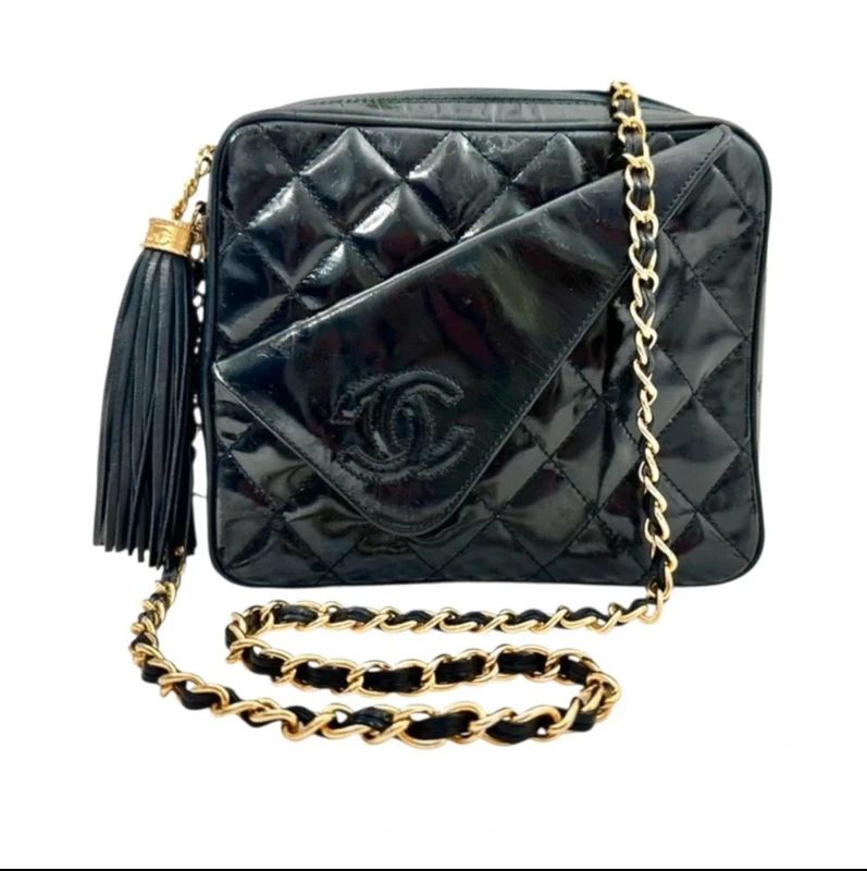 Chanel Authentic Vintage 1980s Chanel Shoulder Bag with coa