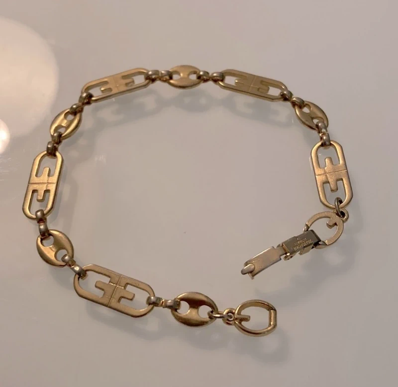 Givenchy Givenchy Gold Signature G Bracelet