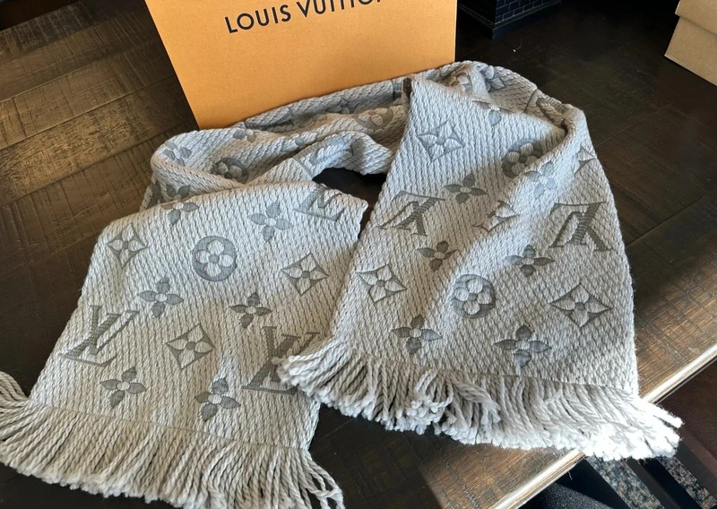 Louis Vuitton Louis Vuitton Grey Logo Scarf | Classic Monogram | Authentic Luxury
