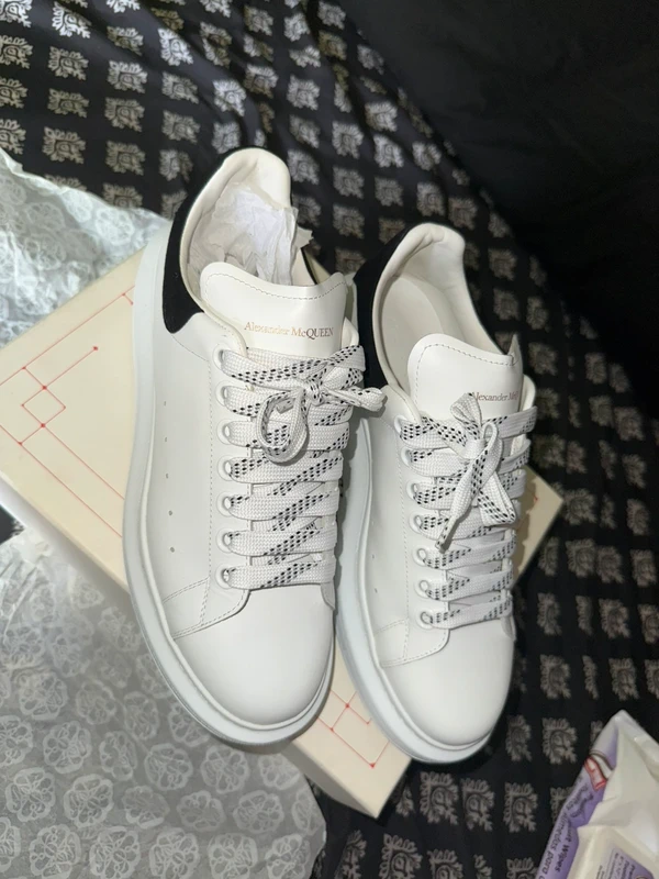 Alexander McQueen Alexander McQueen